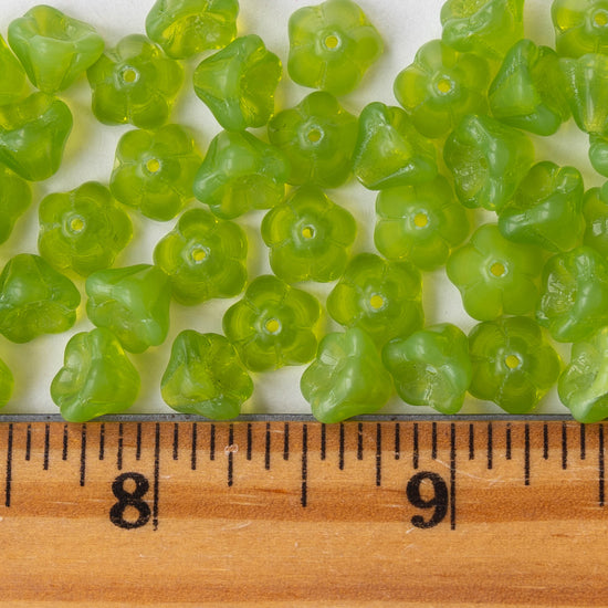 6x8mm Trumpet Flower Beads - Green Opaline - 30