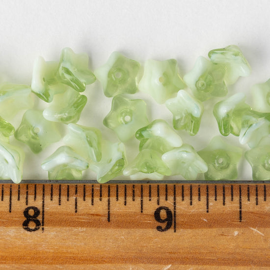 6x9mm Glass Bell Flower Beads - White Green Mix - 20 beads