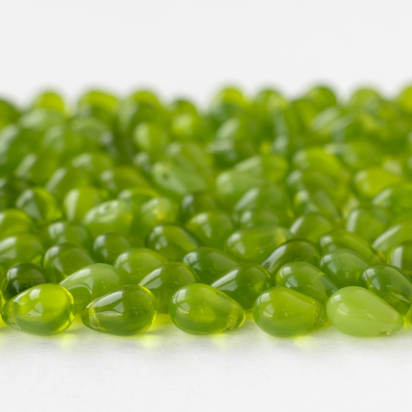 6x9mm Glass Teardrop Beads - Green - 40 Beads