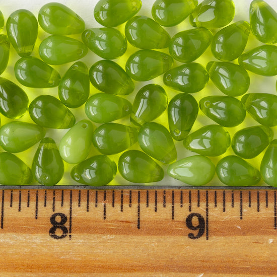 6x9mm Glass Teardrop Beads - Green - 40 Beads
