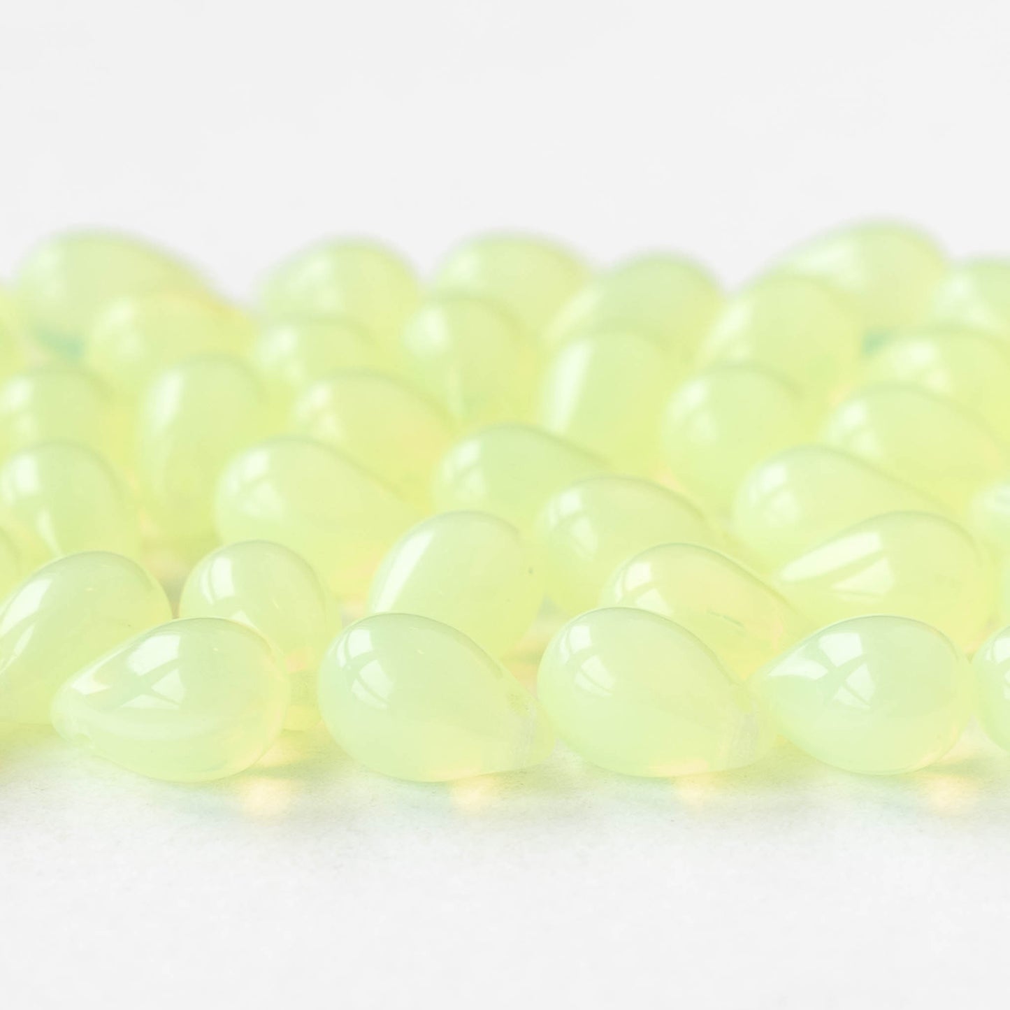 6x9mm Glass Teardrop Beads - Jonquil Opaline - 60 Beads