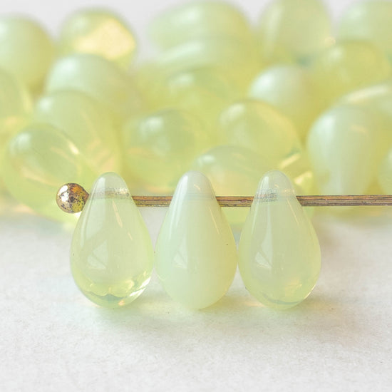 6x9mm Glass Teardrop Beads - Opaline Jonquil - 30 Beads