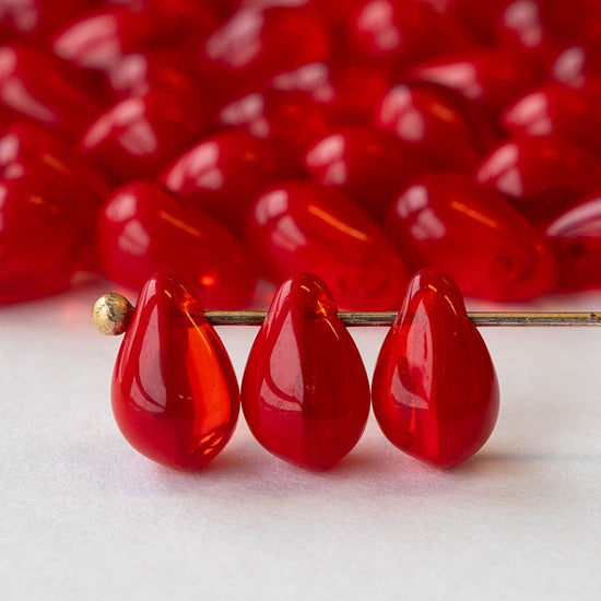 Load image into Gallery viewer, 6x9mm Glass Teardrop Beads - Red Crystal Mix - 40 Beads
