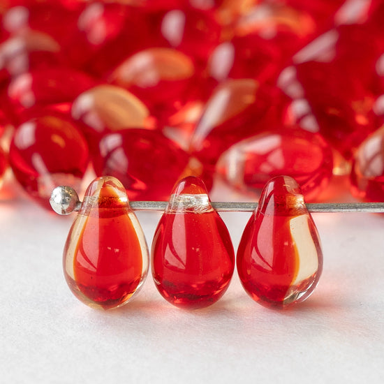 6x9mm Glass Teardrop Beads - Transparent Red Crystal Mix - 50 Beads