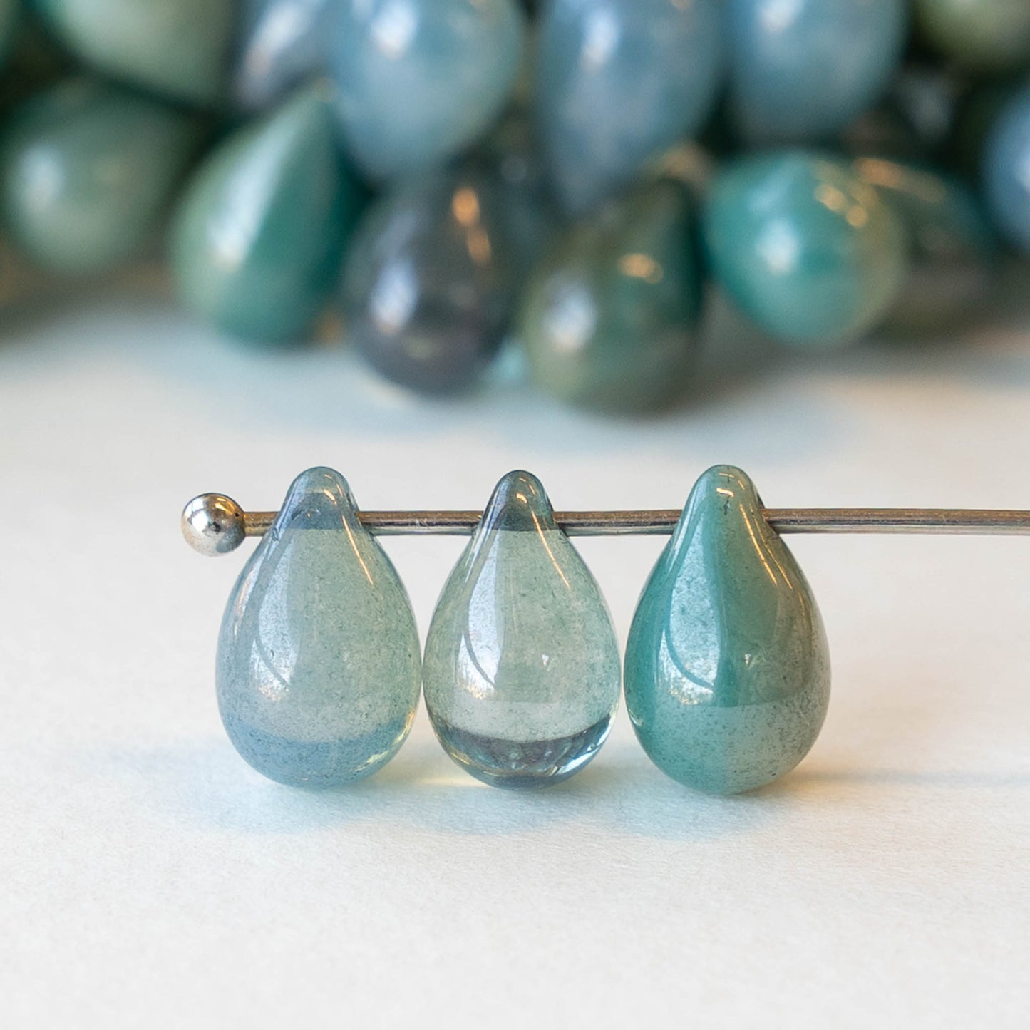 6x9mm Glass Teardrop Beads - Sky Blue Luster Mix - 25 Beads