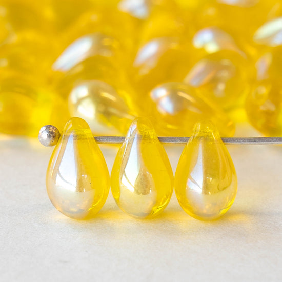 6x9mm Glass Teardrop Beads - Lemon Yellow AB - 50 Beads