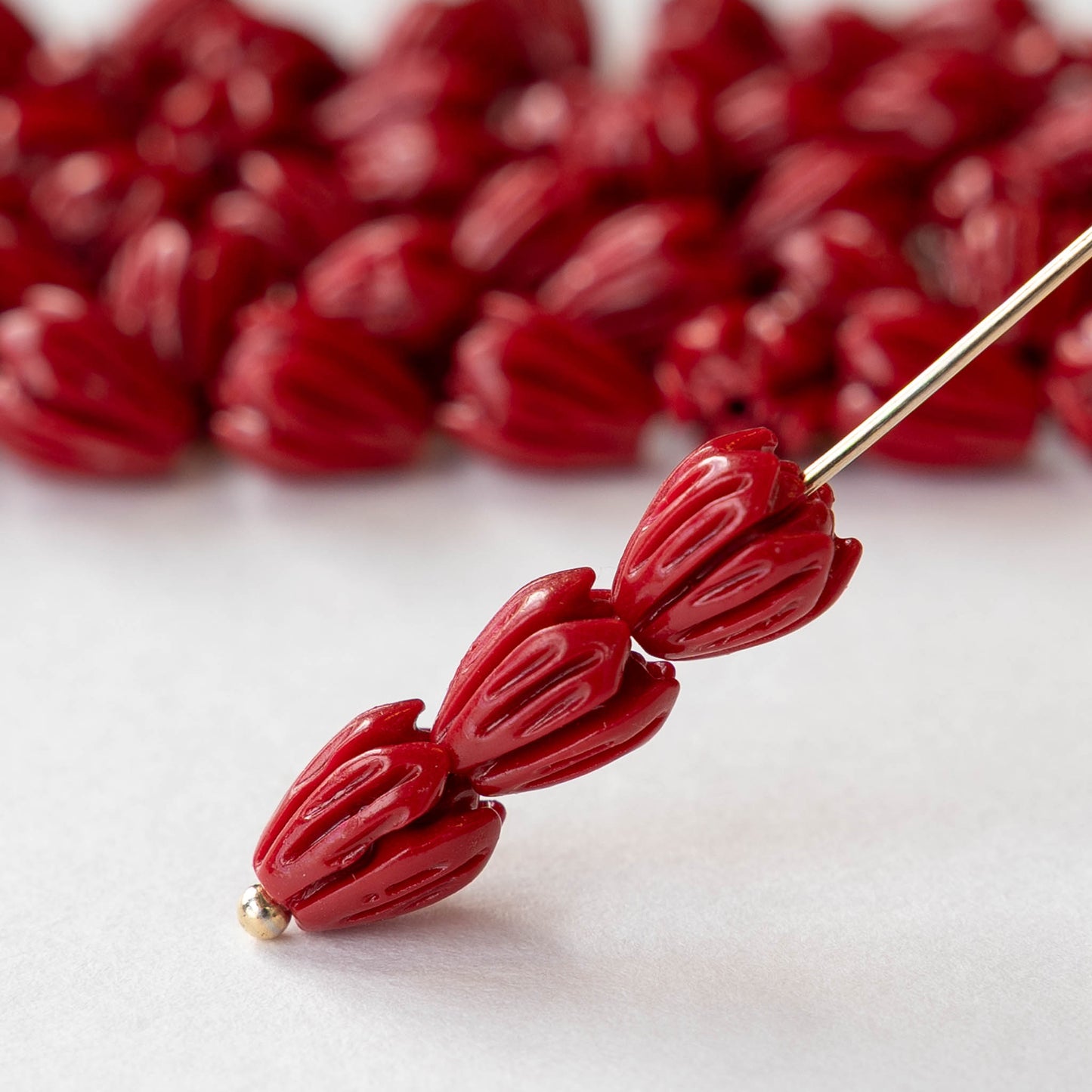 Tulip Flower - Resin Beads - Red - 20 beads
