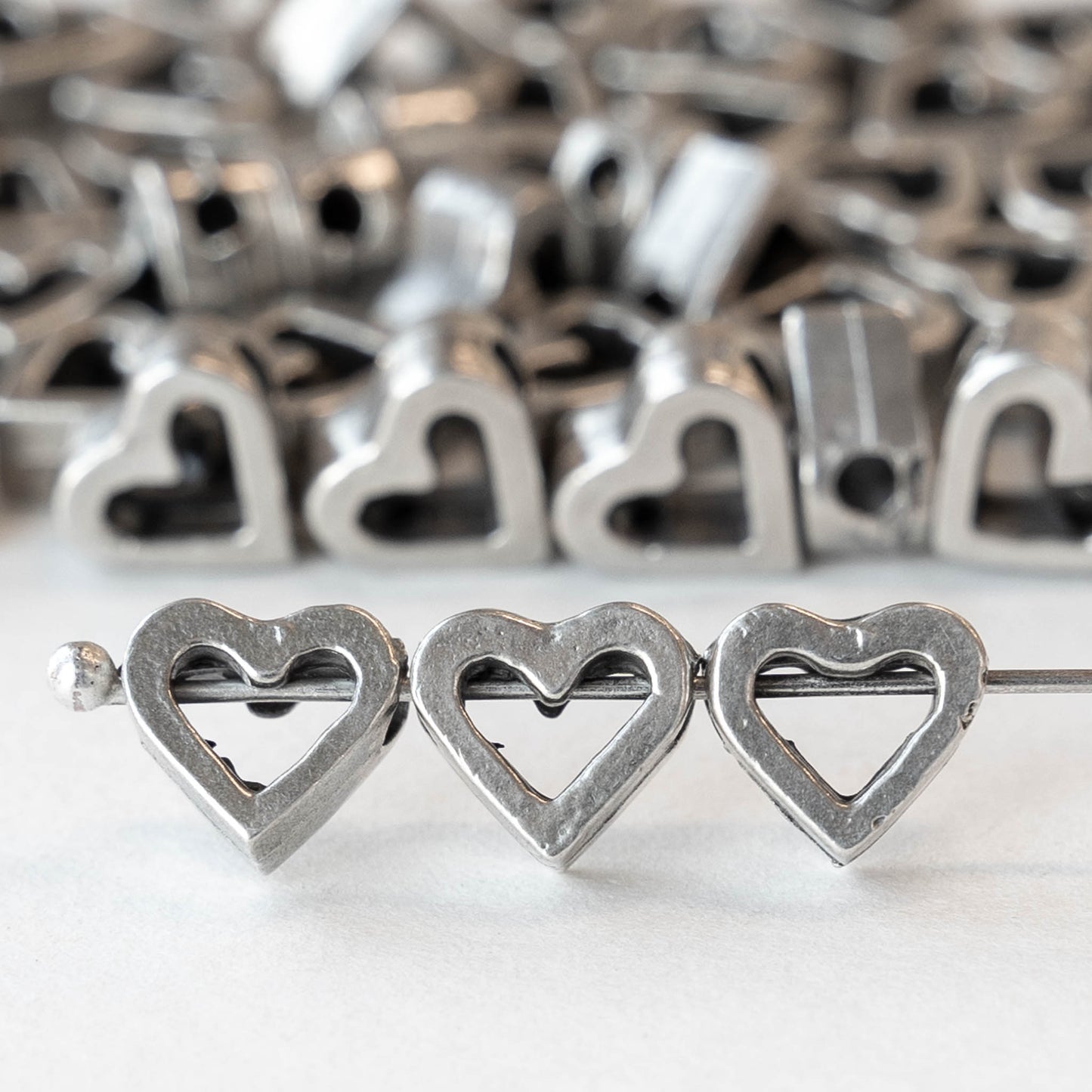 8mm Mykonos Heart Beads - Pewter - 6 beads