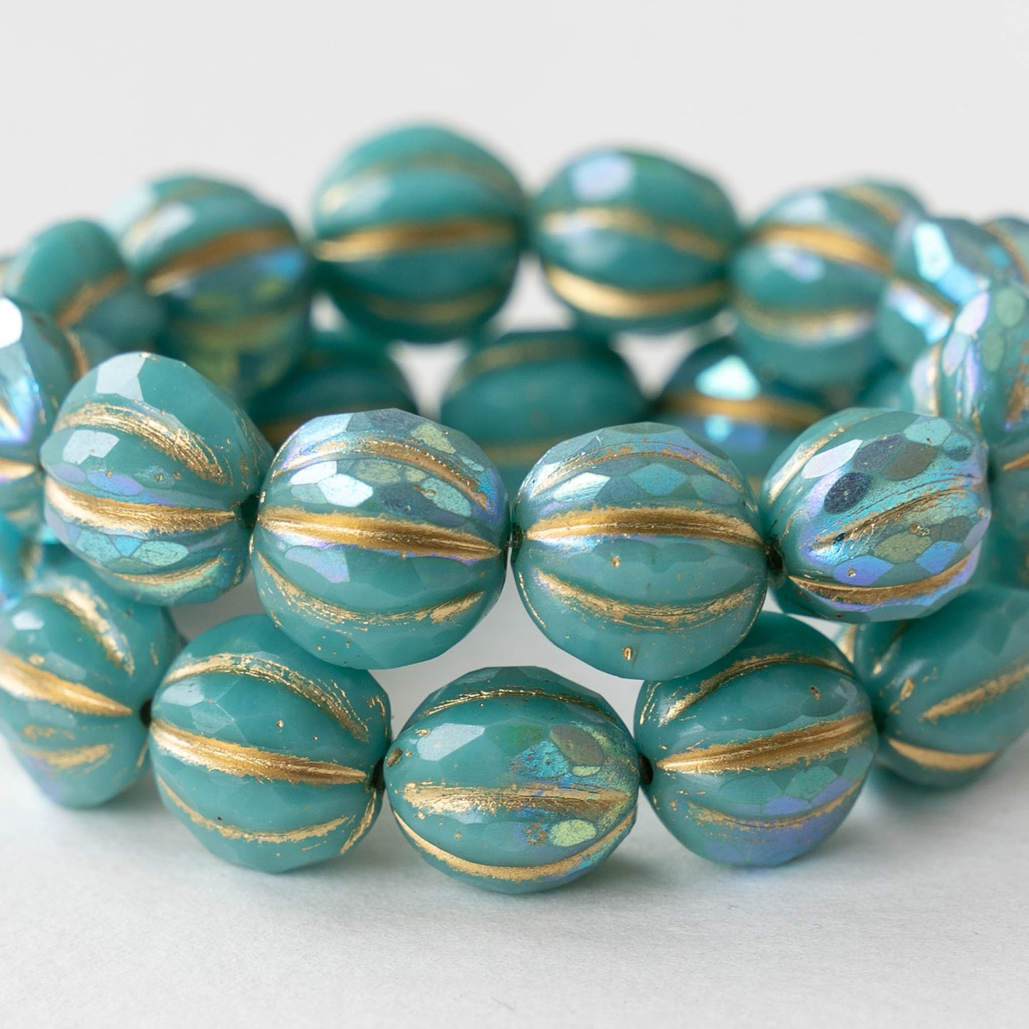 12mm Glass Cat Beads - Blue Mix with Aqua Wash - 10 Beads – funkyprettybeads