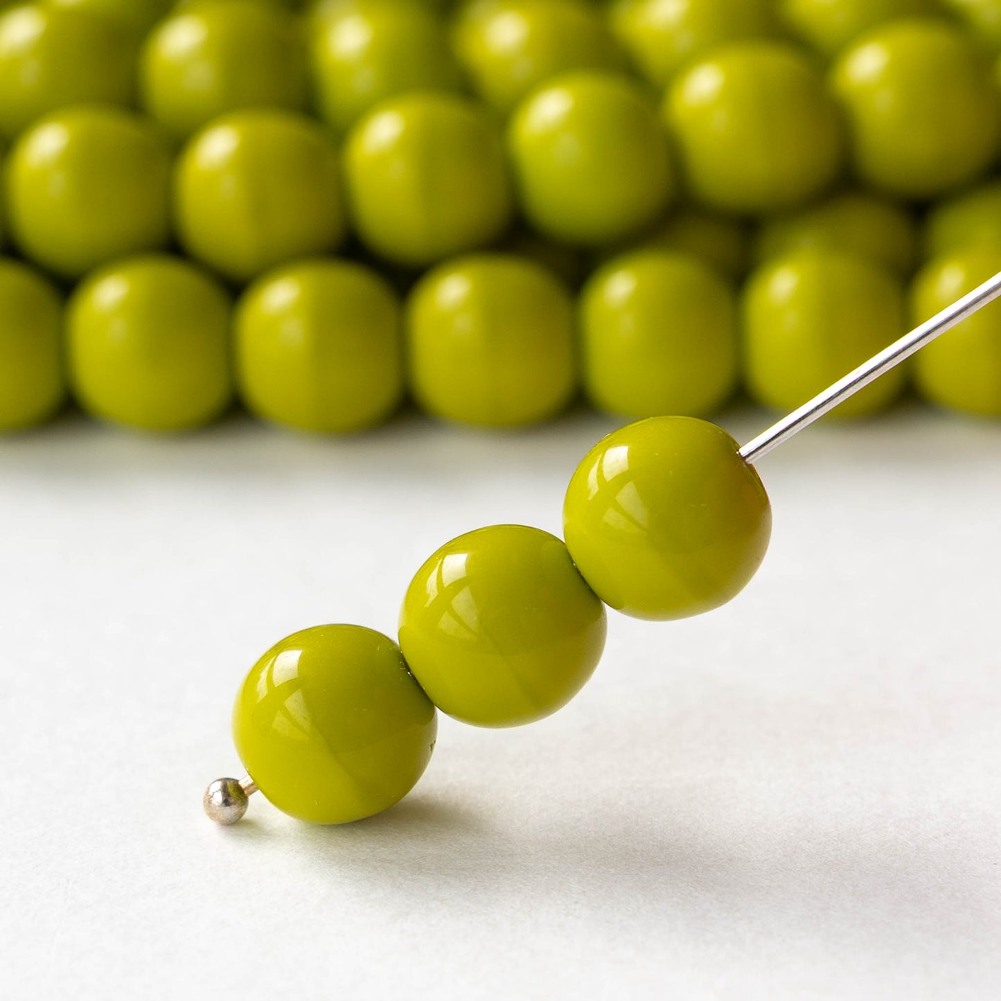 8mm Round Glass Beads - Opaque Green - 20 Beads