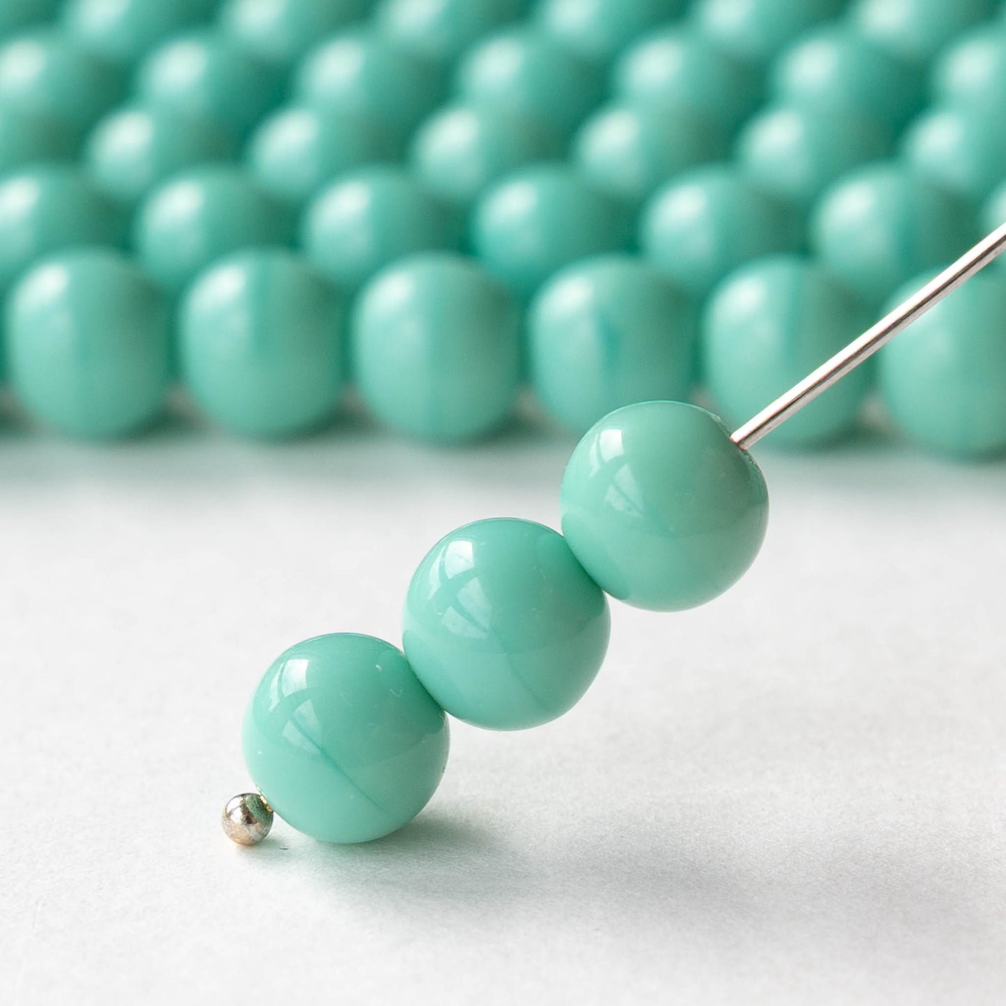 8mm Round Glass Beads - Opaque Turquoise - 20 Beads