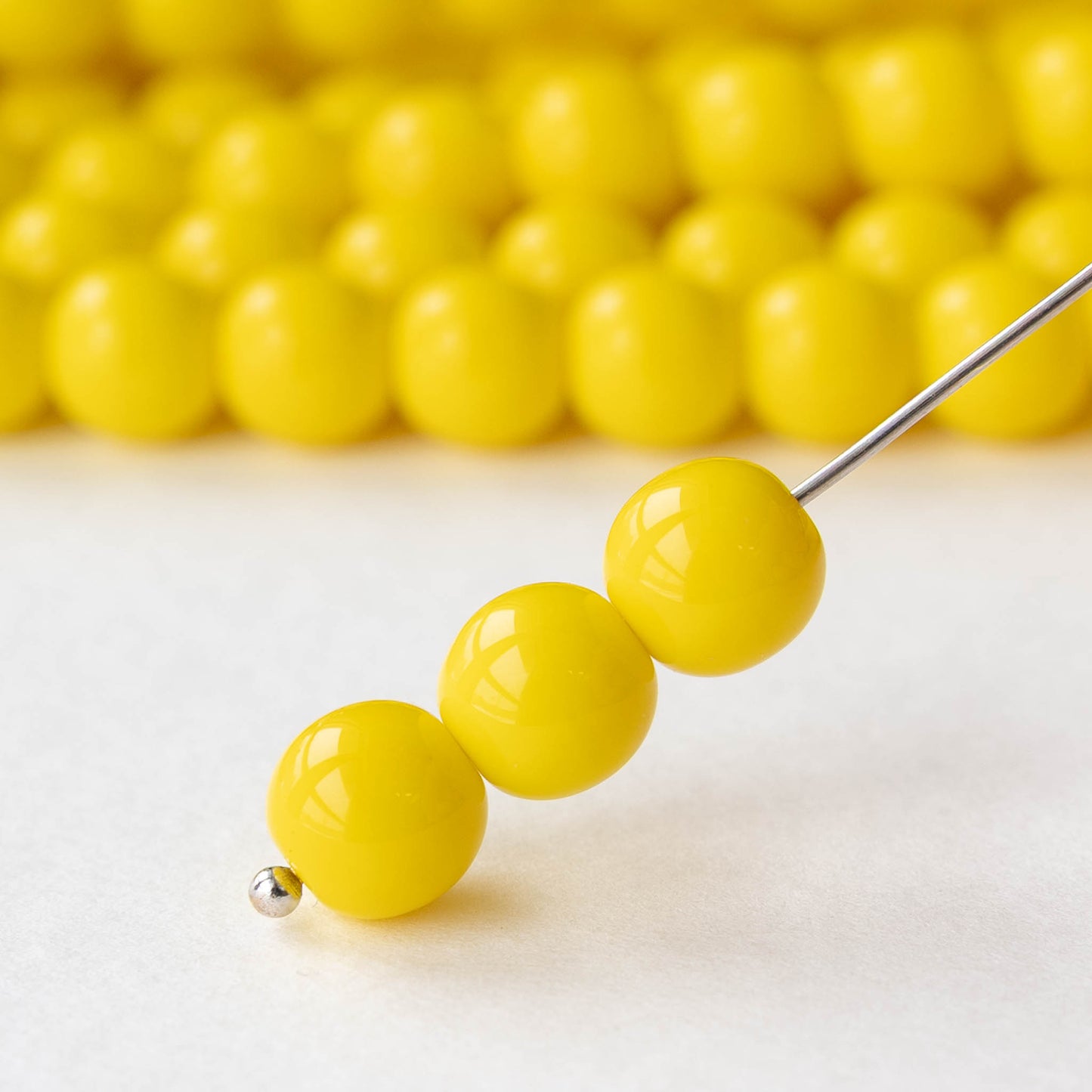 8mm Round Glass Beads - Opaque Yellow - 20 Beads