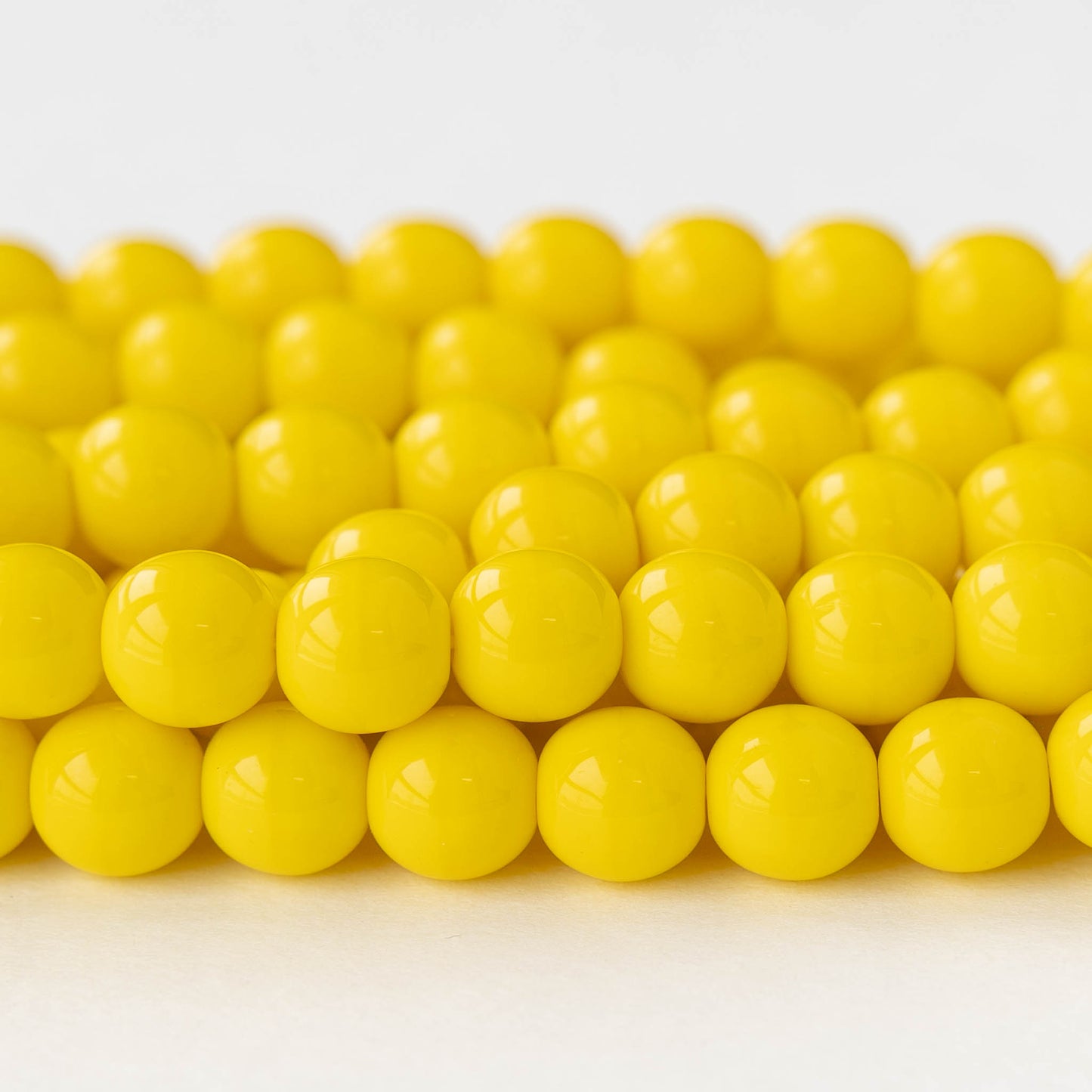 8mm Round Glass Beads - Opaque Yellow - 20 Beads