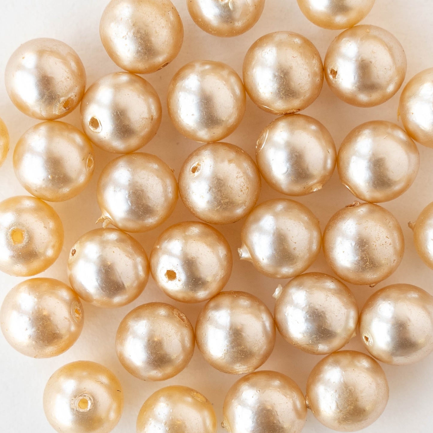 8mm Round Glass Beads - Opaque Pearly Ivory - 20 beads