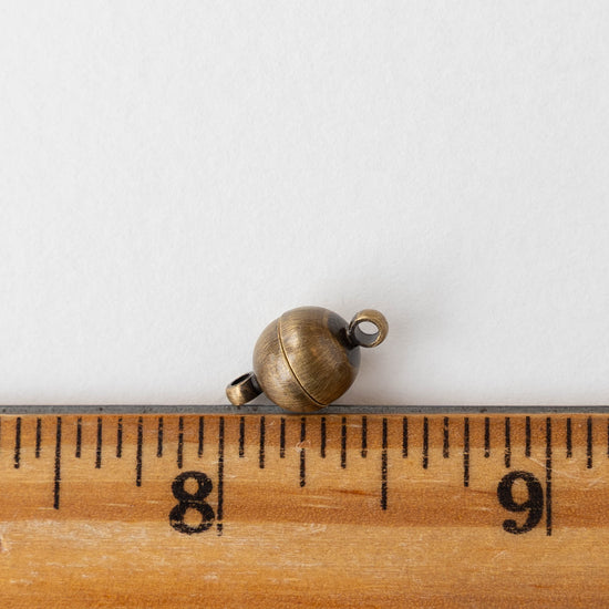 Load image into Gallery viewer, Magnetic Clasp -8mm Round Antique Brass - 1 clasp
