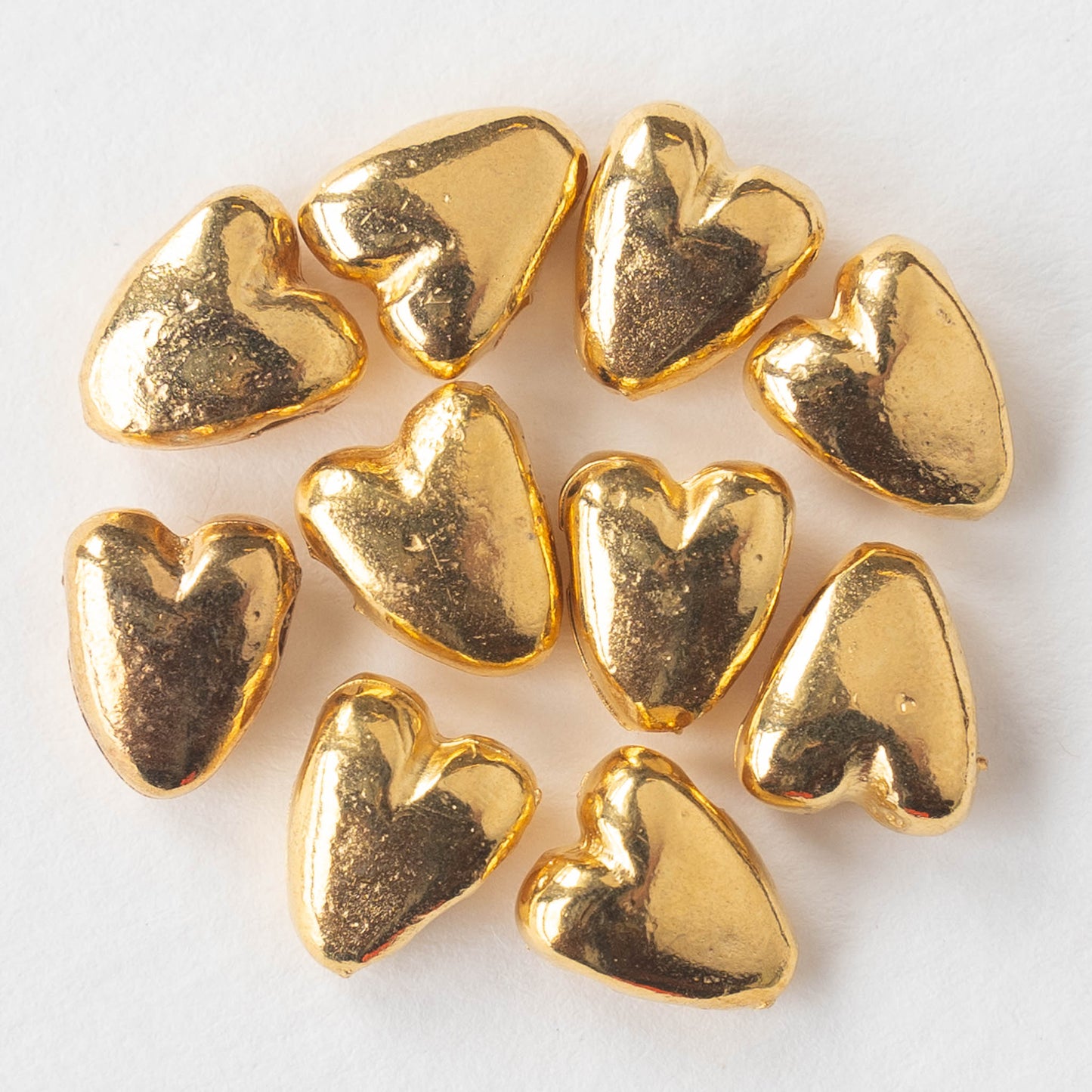 8x10mm Mykonos Metal Heart Beads - Gold - 10 beads – funkyprettybeads