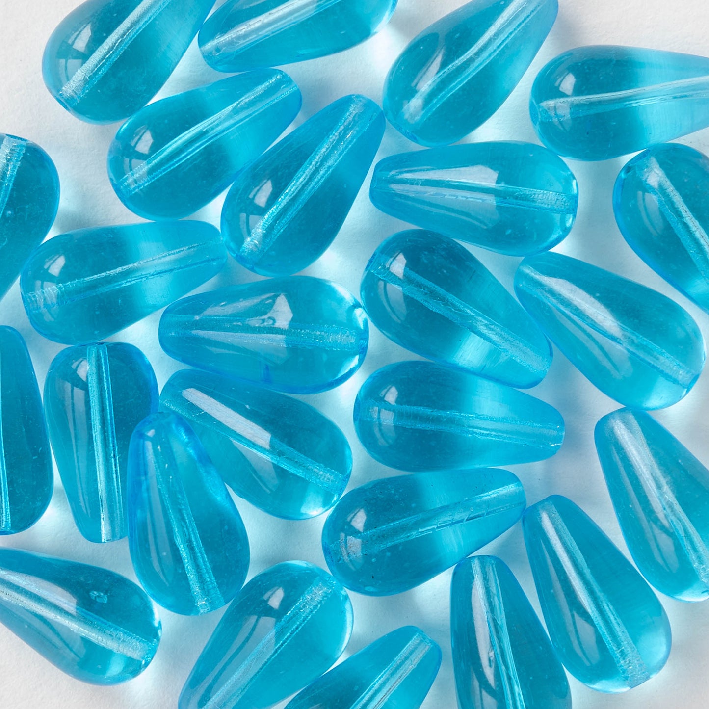 8x15mm Glass Teardrop Beads - Blue - 20 Beads