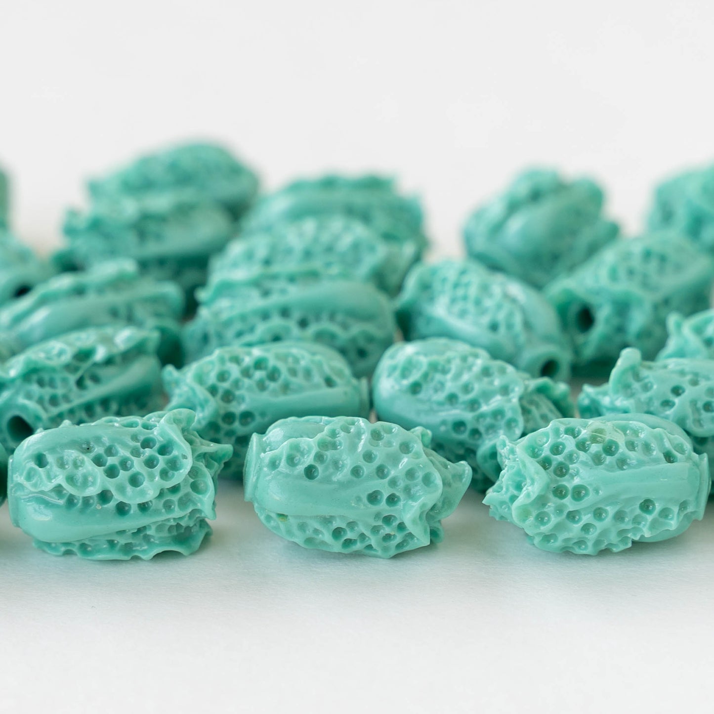 Cabbage Beads - Resin - Turquoise - 10 beads
