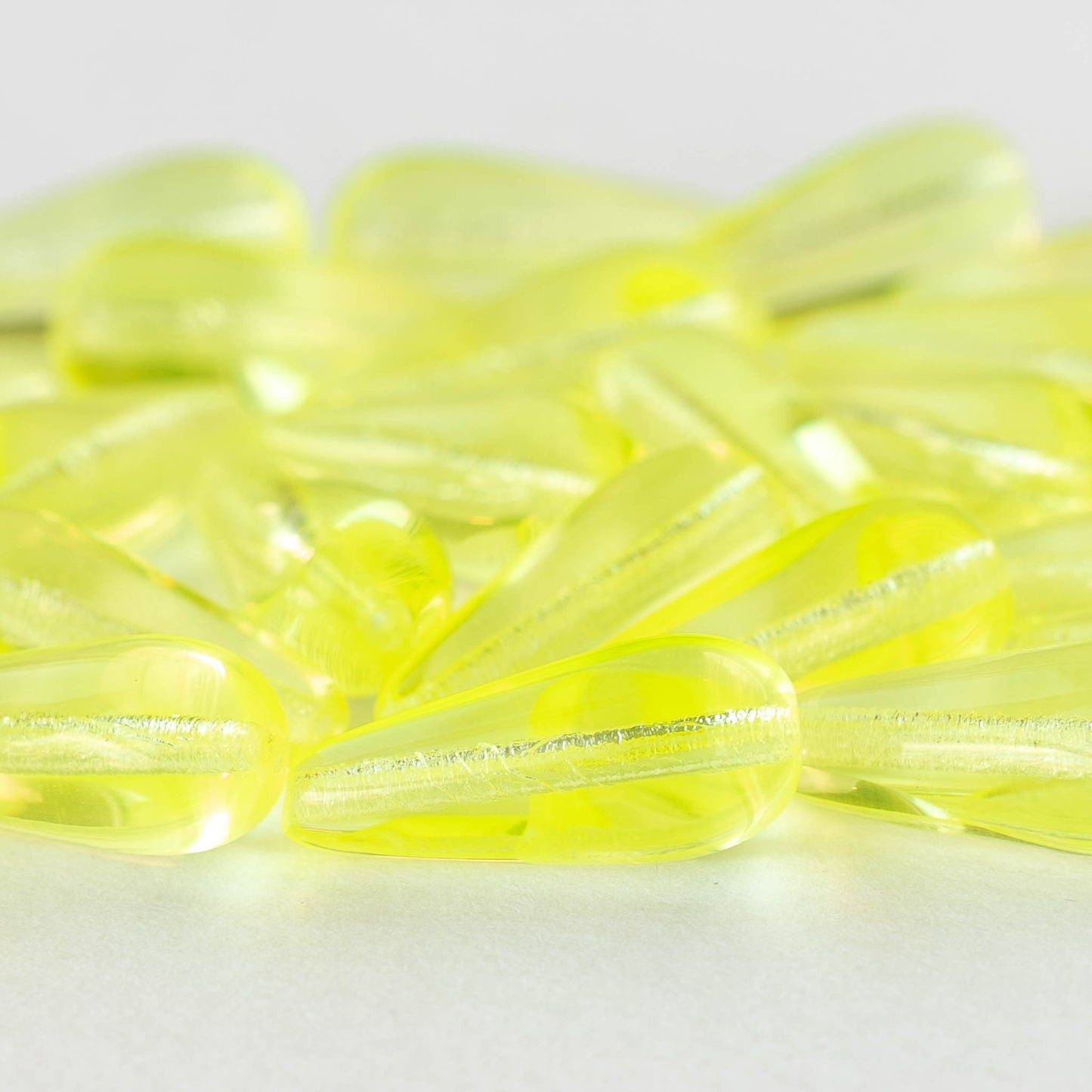 9x20mm Glass Teardrops - Jonquil Yellow - 20 beads