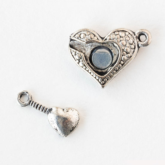 Magnetic Heart Clasp - Antiqued Silver - 1 clasp