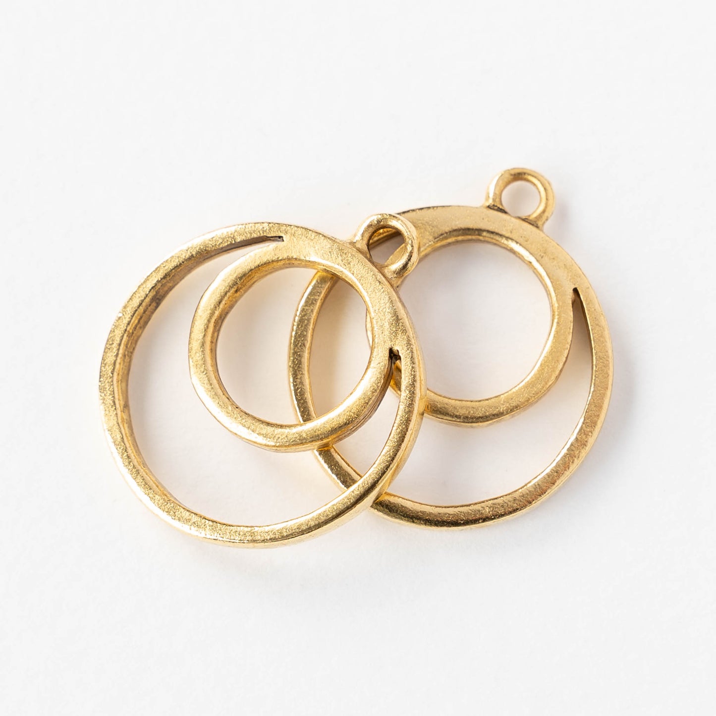 Open Split Circle Pendant - 24k Gold Plated - 1, 2 or 6 pieces