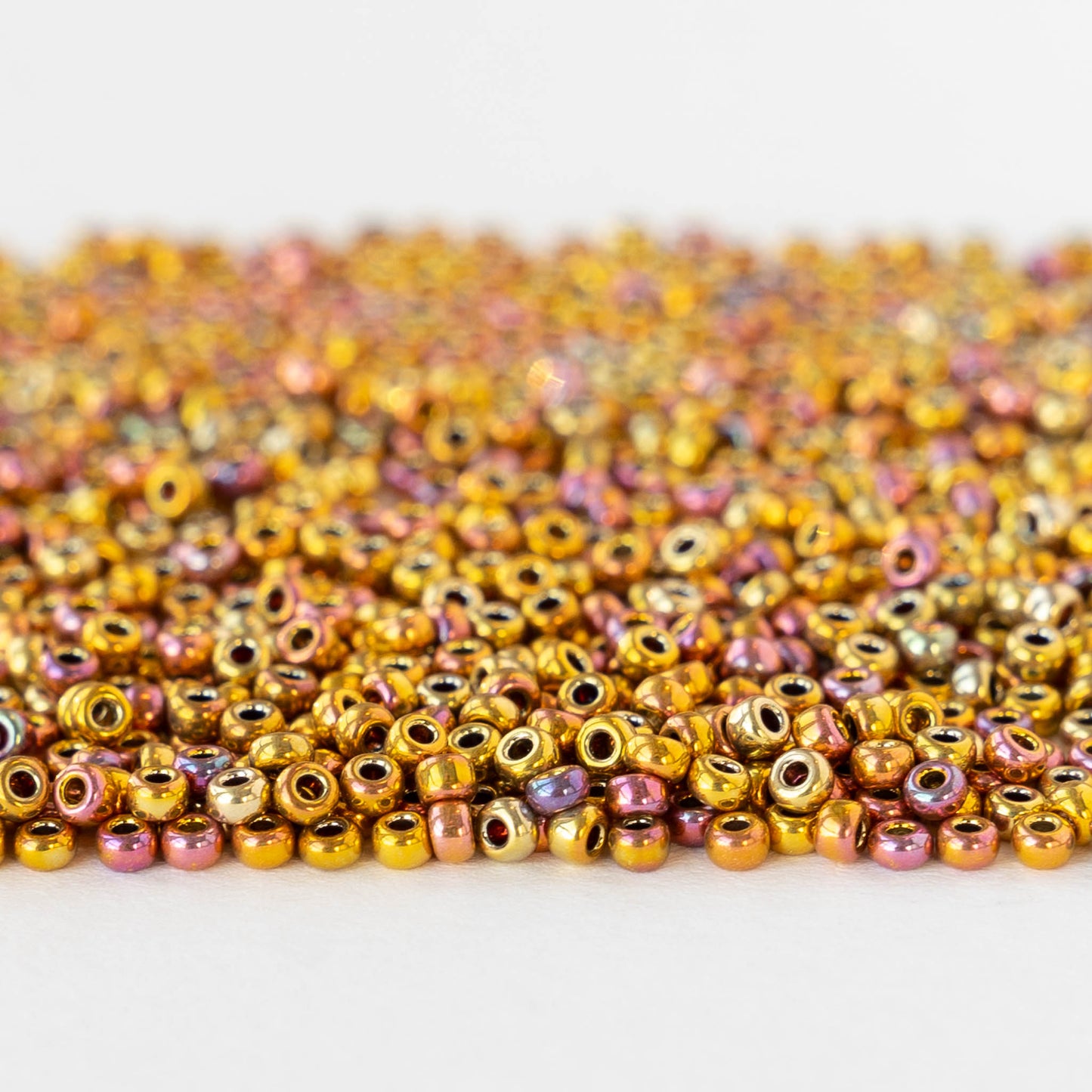 11/0 Glass Seed Beads - 24K Gold Iris - 2.5 grams