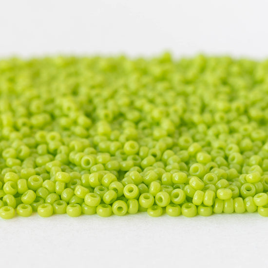 11/0 Glass Seed Beads - Bright Light Green - 25 grams