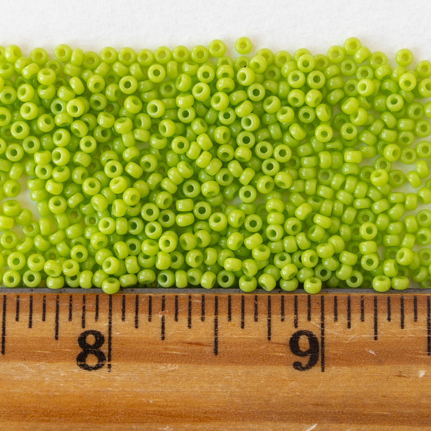 11/0 Glass Seed Beads - Bright Light Green - 25 grams