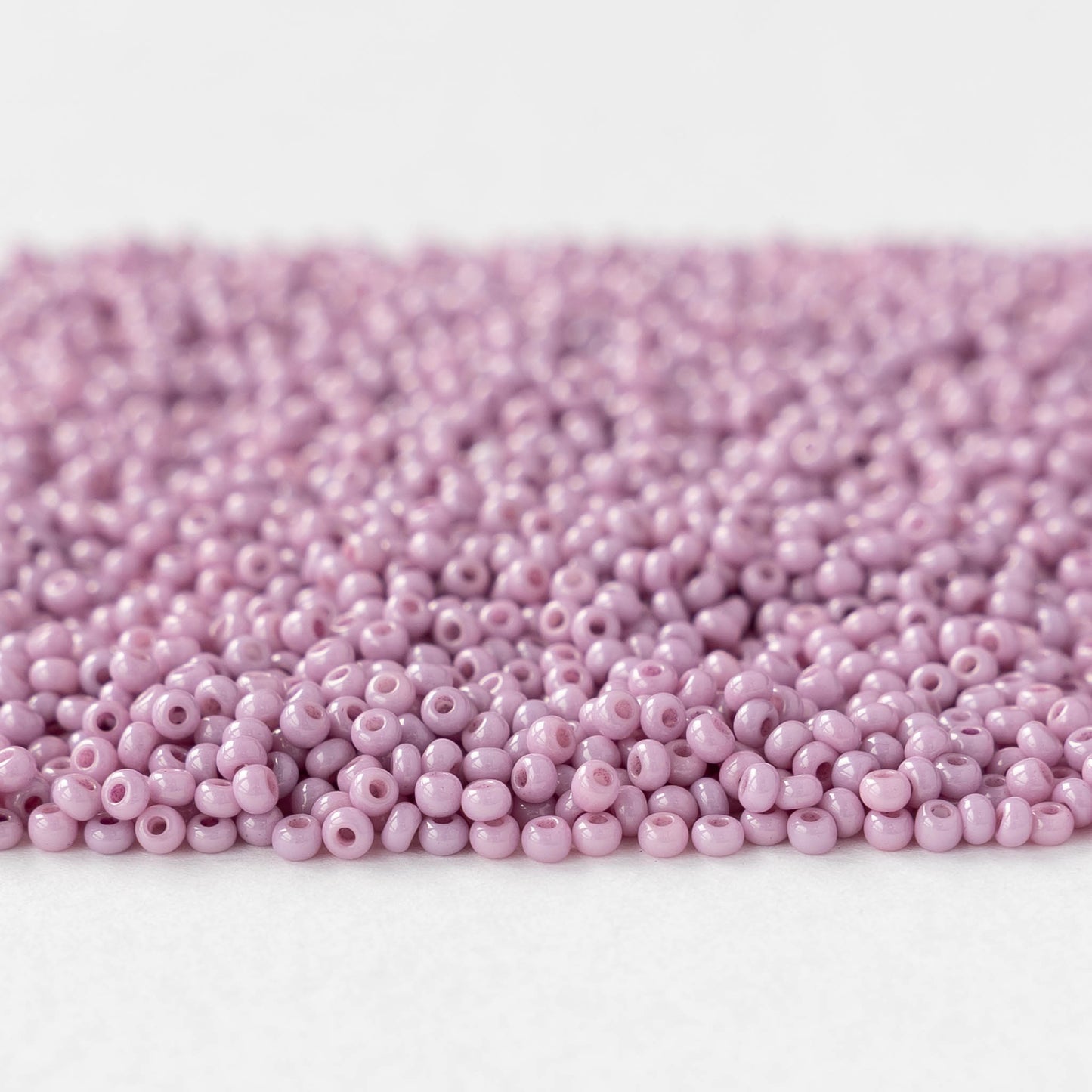 11/0 Glass Seed Beads - Opaque Lila - 10 grams