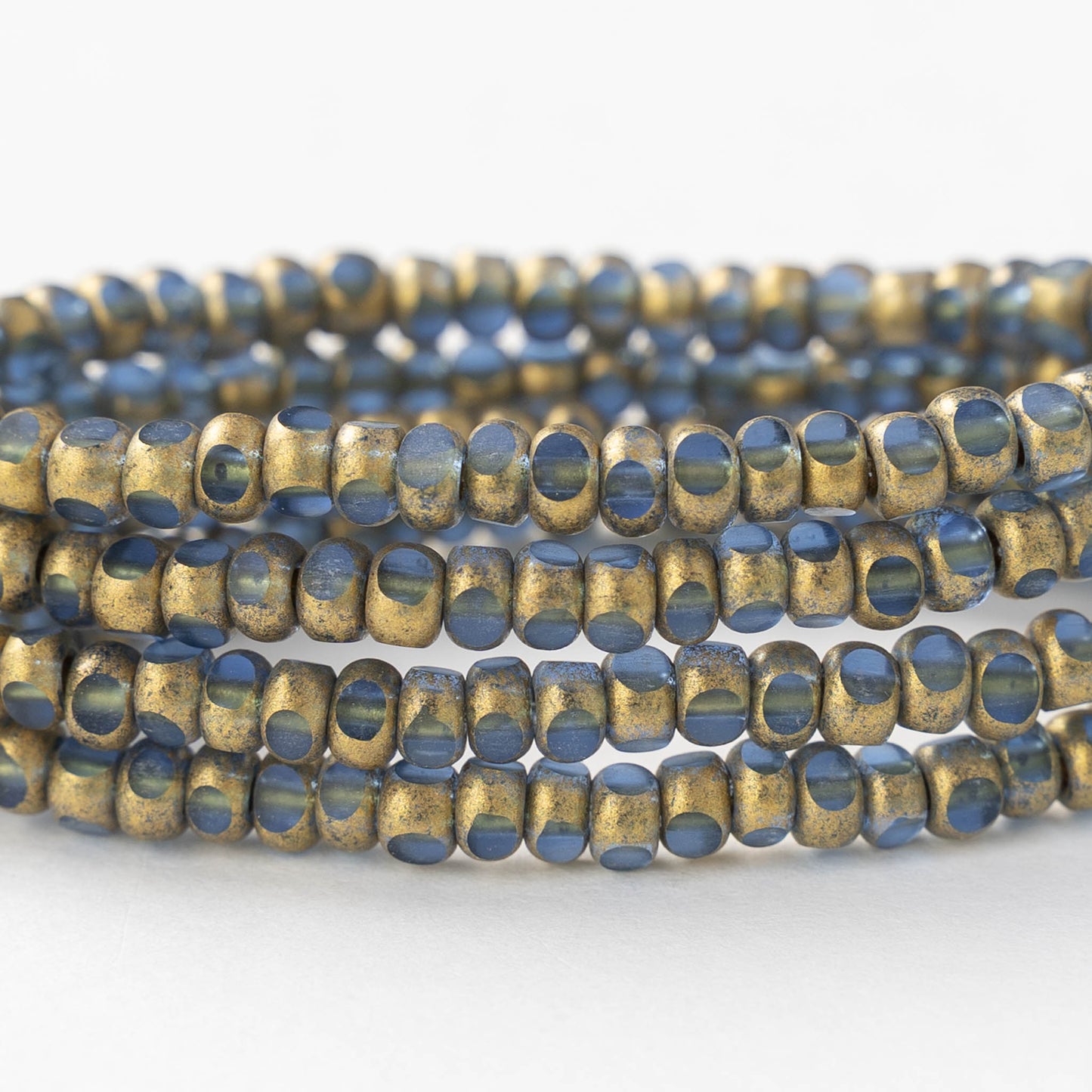 6/0 Tri-cut Seed Beads - Light Sapphire with Bright Gold - 50 Beads