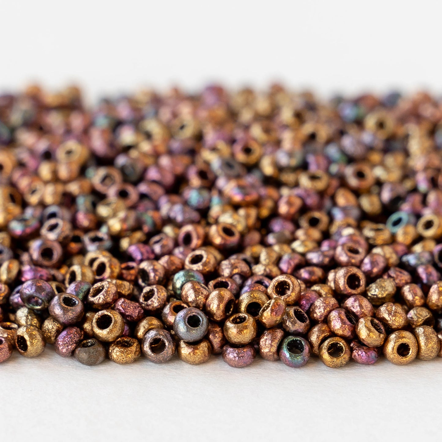 Size 8/0 Glass Seed Beads - Gold Purple Iris - 10 grams