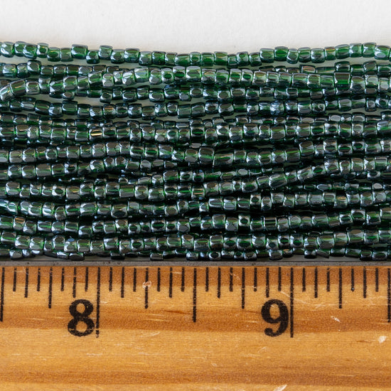 Size 9m 3-Cut Seeds - Emerald Green Luster - 6 strands