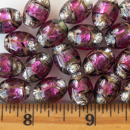 Load image into Gallery viewer, 10x15mm Handmade Oval Lampwork Foil Beads - Violet - 2,4 or 8
