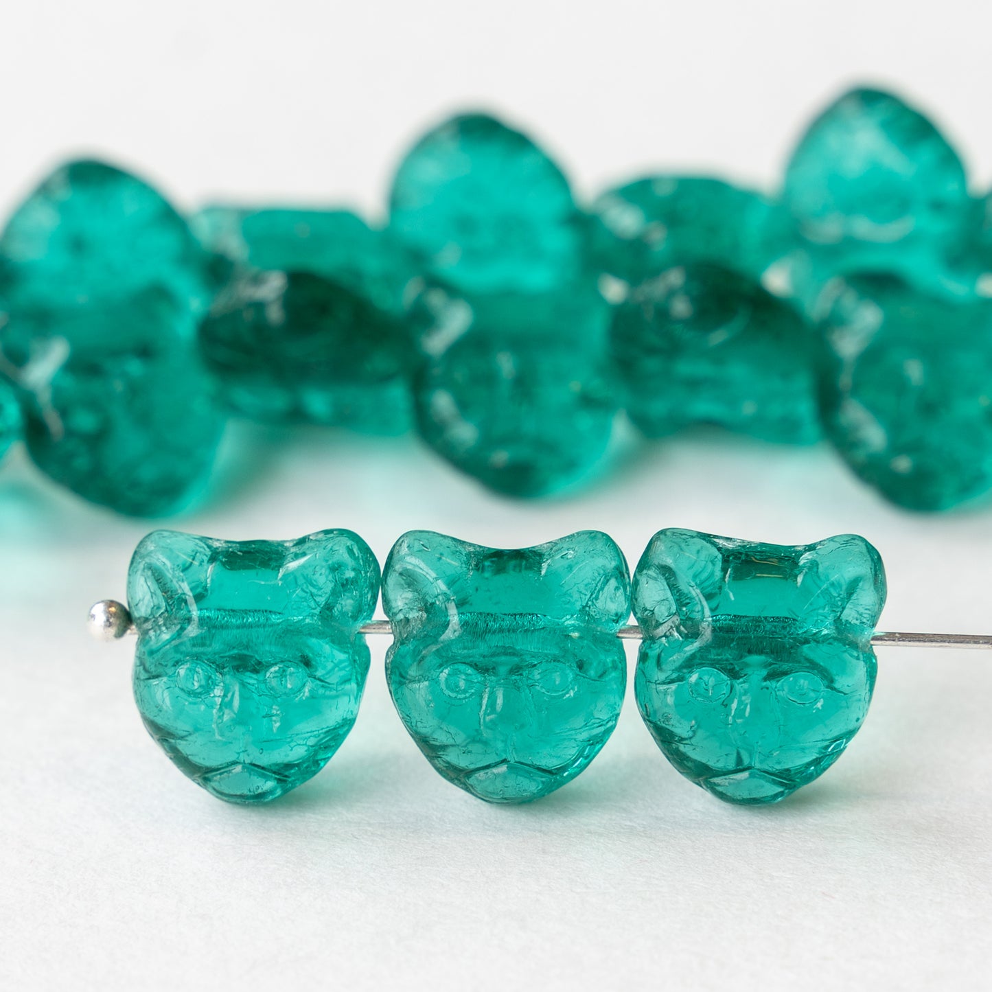 11mm Glass Cat Beads - Transparent Emerald Green - 11 Beads