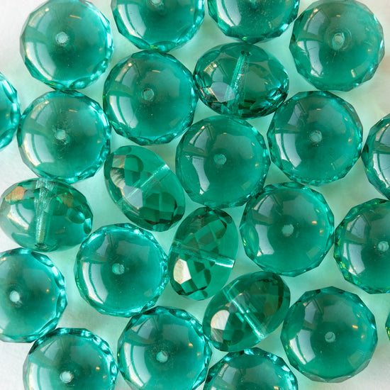 Bead, glass, transparent light spring green, 13-14mm faceted round
