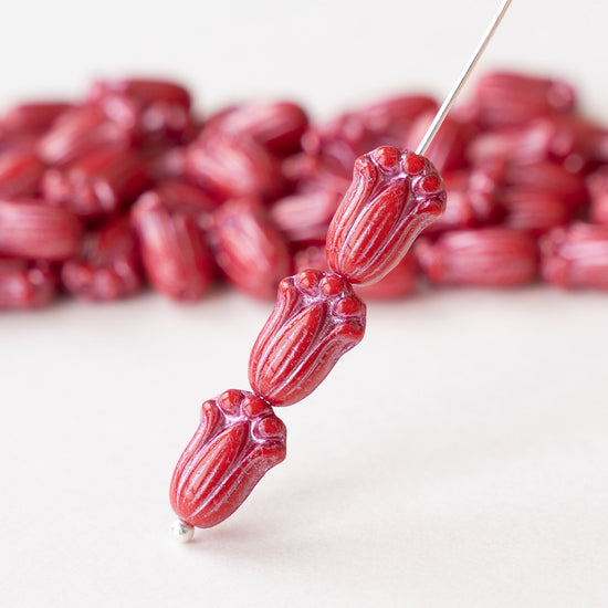 12mm Glass Tulip Beads - Red with Pink Wash - 10 Beads