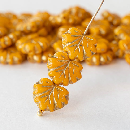 13mm Maple Leaf Beads - Light Orange with Gold Wash - 12 Beads –  funkyprettybeads