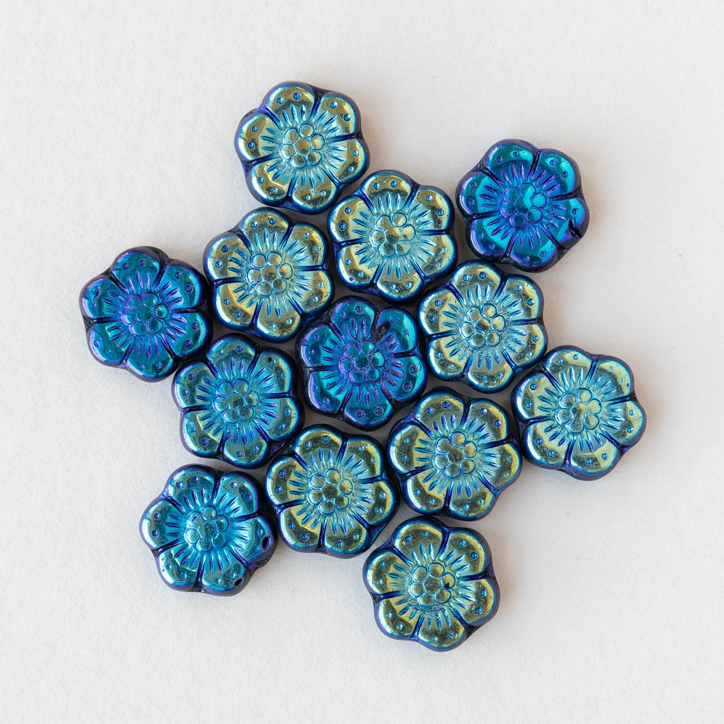 14mm Anemone Flower Beads - Metallic Blue Iris - 10 Beads