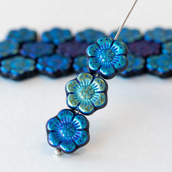 14mm Anemone Flower Beads - Metallic Blue Iris - 10 Beads
