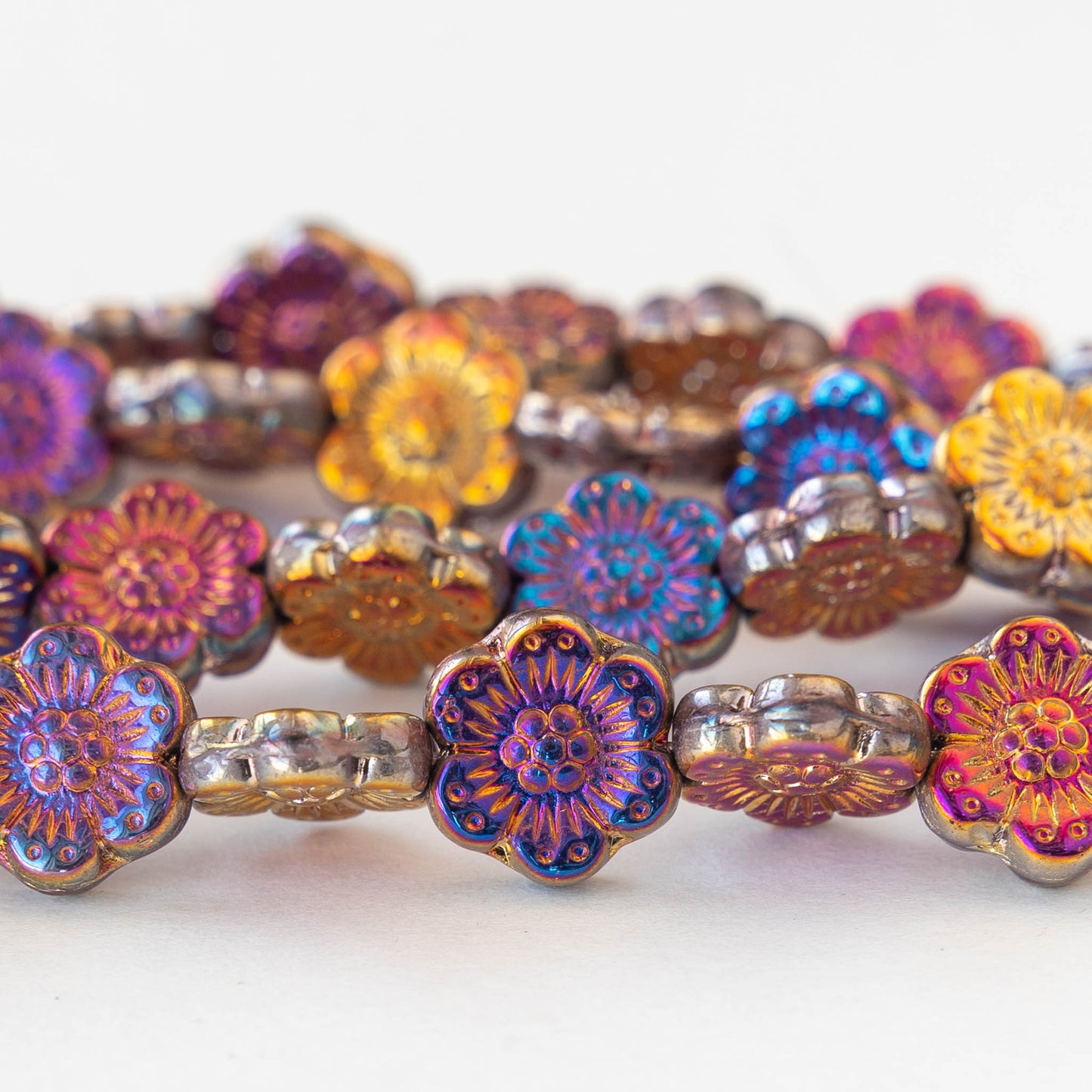 Load image into Gallery viewer, 14mm Anemone Flower Beads - Metallic Iris Mix - 10 Beads
