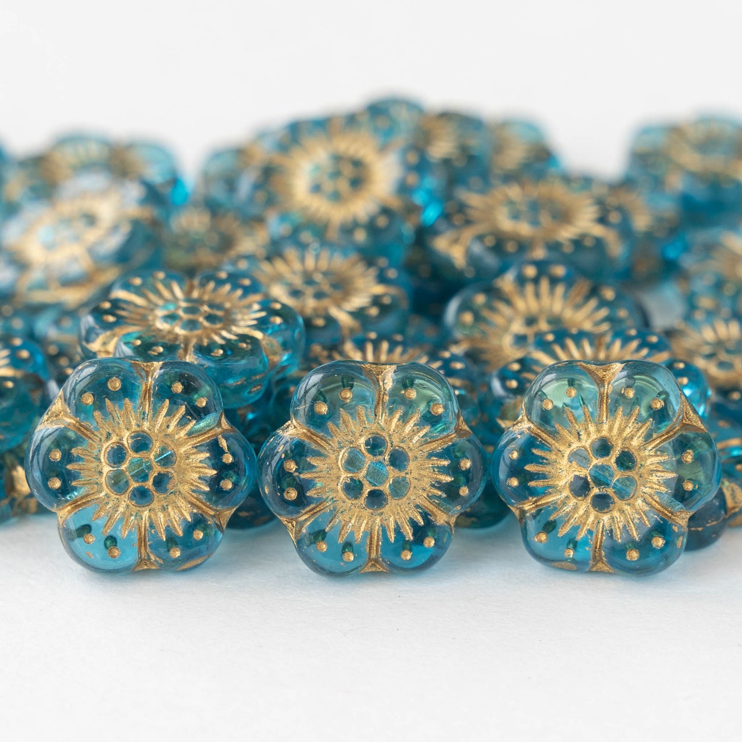 14mm Anemone Flower Beads - Aqua Green  with Gold Wash - 12 Beads