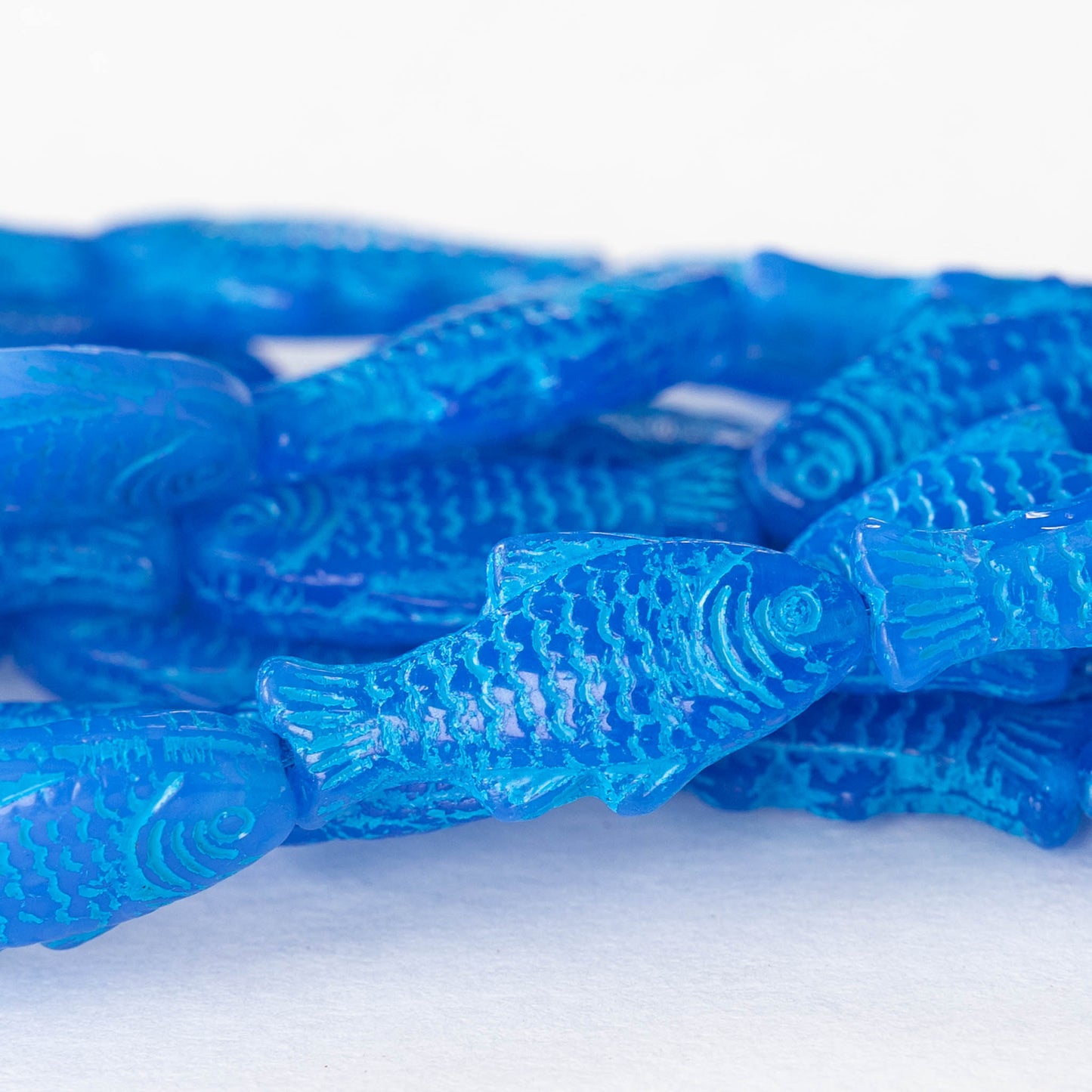 Glass Fish Beads - Blue with Aqua Wash - 6 or 12