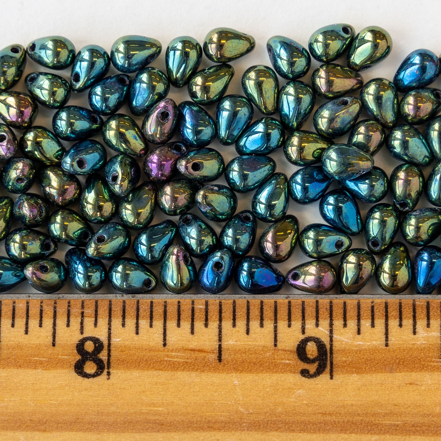 4x6mm Glass Teardrops - Green Iris - 100 Beads