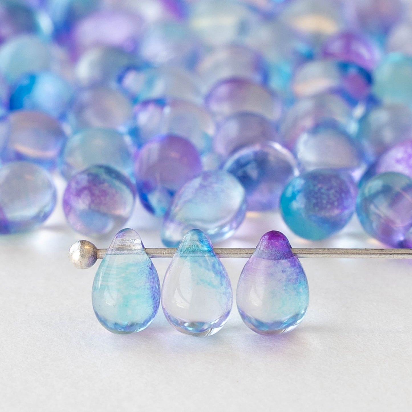 Load image into Gallery viewer, 5x7mm Glass Teardrop Beads - Lavender Blue Mix - 75 beads
