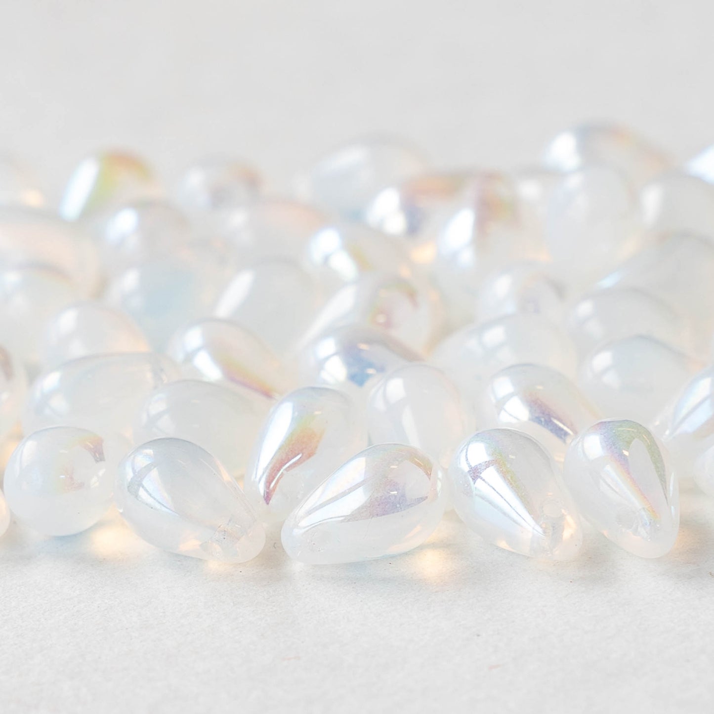 6x9mm Glass Teardrop Beads - Red Crystal Mix - 40 Beads