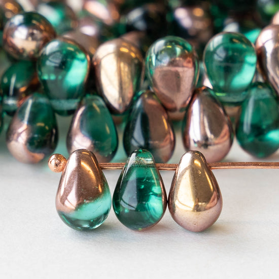 6x9mm Glass Teardrop Beads - Emerald Green with Gold - 50 Beads