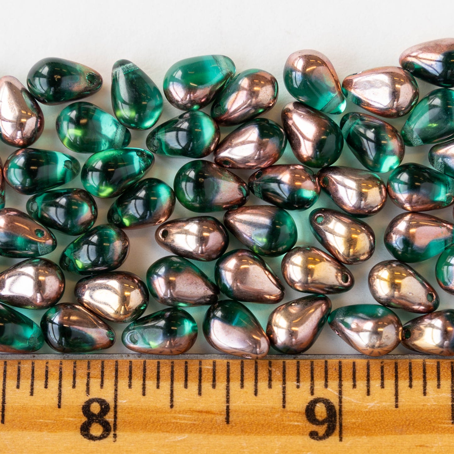 6x9mm Glass Teardrop Beads - Emerald Green with Gold - 50 Beads