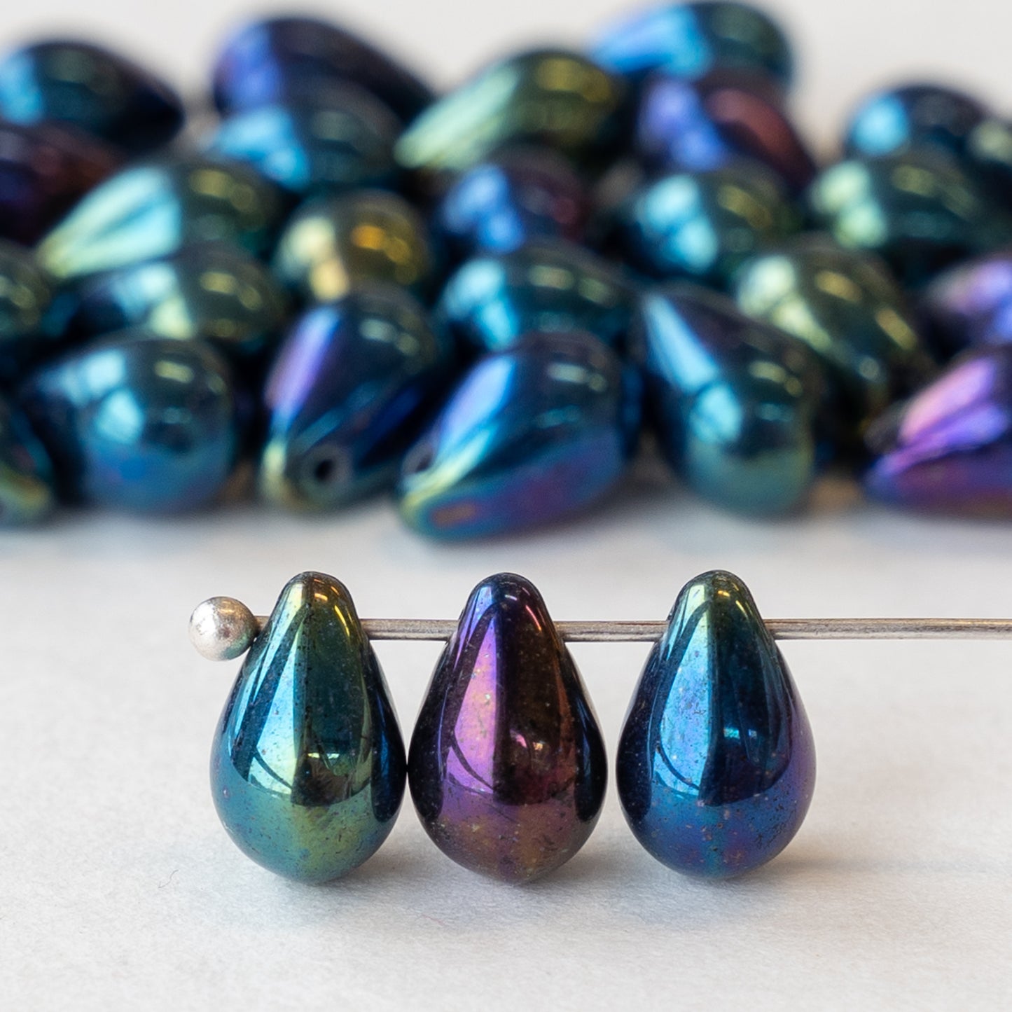 Load image into Gallery viewer, 6x9mm Glass Teardrop Beads - Blue Iris - 50 Beads
