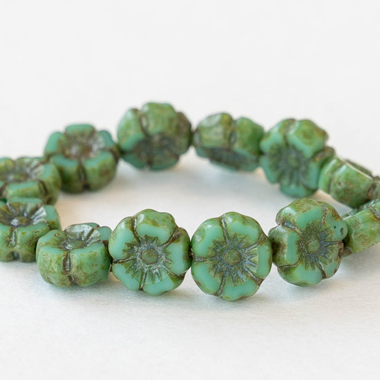 7mm Glass Flower Beads - Opaque Turquoise with Picasso Finish - 12 Beads