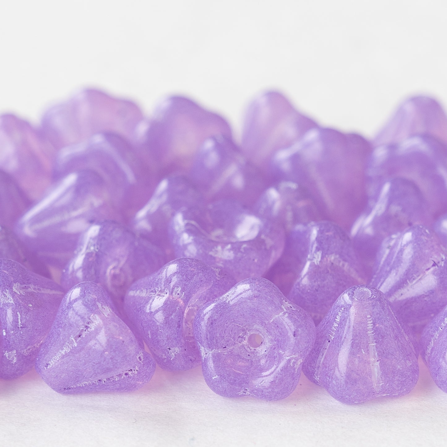 Load image into Gallery viewer, 10mm Bell Flower Beads - Lavender Opaline - 20 Beads
